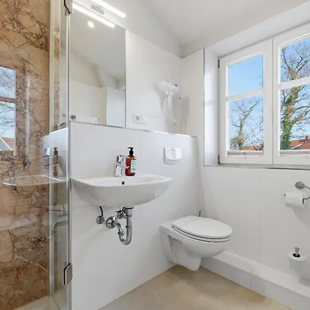 Duenenhaeuser Unserusedomde Ca23qm Mit Parkplatz Direkt Am 11i3 アパート